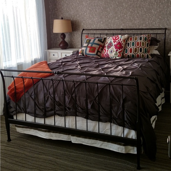 Crate&Barrel 18” pillow cover Mid-century modern - Picture 4 of 4